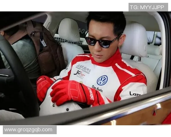 足球巨星与娱乐圈明星跨界合作引领潮流新风尚